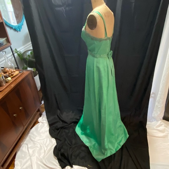 Vintage pale green beaded evening gown no label - 1955 - 1965 - Picture 4 of 16